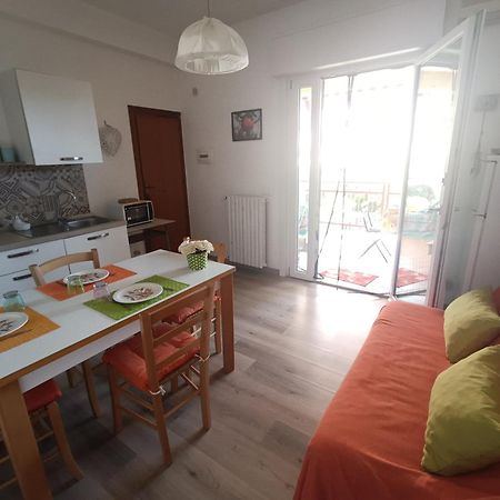 Il Giardino Apartment Mondello Bagian luar foto